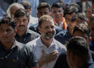 Rahul, Indian opposition lawmakers detained over Election Chief protest for second day