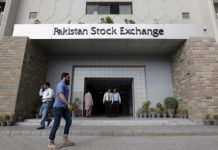 PSX extends losses as US tariffs return, geopolitics unsettle investors