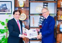 Abbasi, Australian Envoy discuss bilateral cooperation