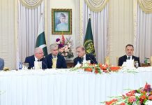 Turkish Defence Minister calls on Prime Minister