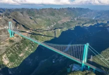 World’s tallest bridge brings local tourism to new heights