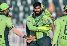Pakistan sweep Sri Lanka in ODIs