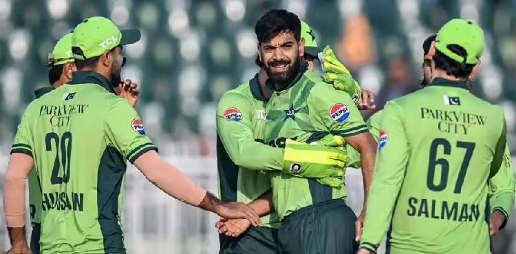 Pakistan sweep Sri Lanka in ODIs_11zon