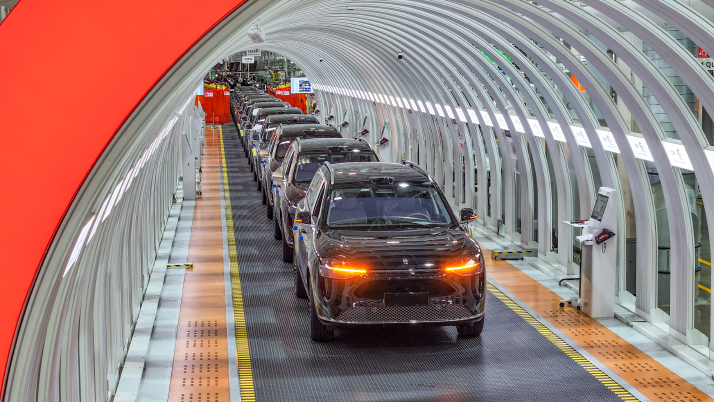 新华全媒头条·四中全会精神在基层|创新驱动融合赋能 开拓西部高质量发展新格局(7)