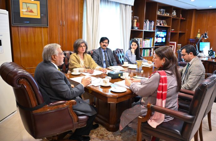 WhatsApp-Image-2025-11-05-at-2.59.49-PM-1-696x456