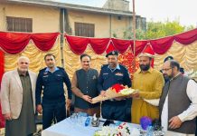 Retired cop bid warm farewell