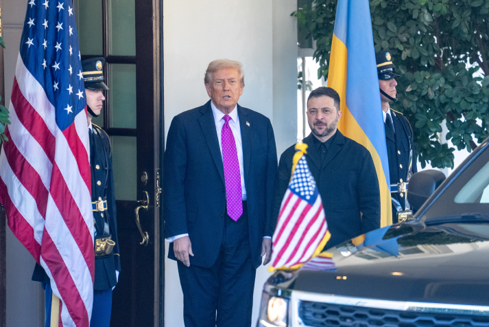 特朗普与泽连斯基举行会谈(5)