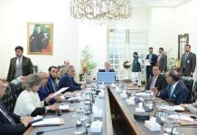 PM reviews Pakistan’s relief operation in Sri Lanka