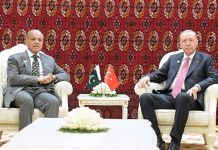 PM Shehbaz exchanges pleasantries with world leaders