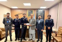 DIG HQs distributes commendation certificates among cops