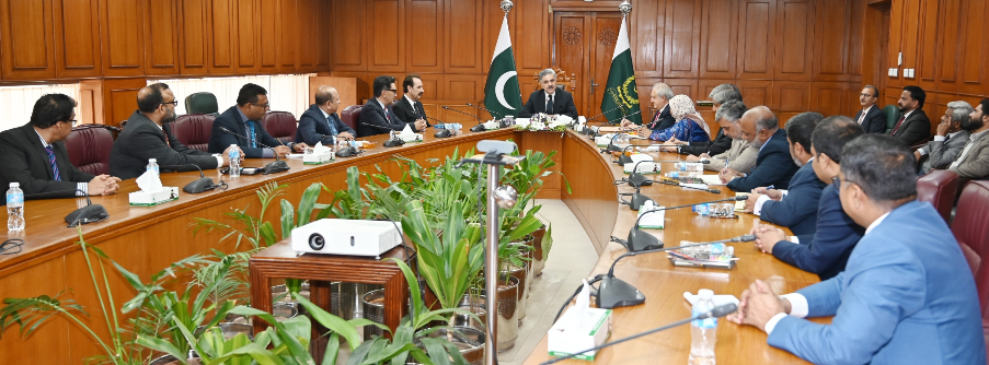 Bangladesh civil servants' delegation meets CJP
