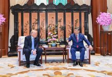 Xi, Trump have private meeting in Beijing