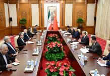 Chinese FM meets Iranian counterpart amid Mideast tensions