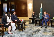 PM meets Chinese business delegations