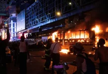 World Cup bus set alight as chaotic celebrations erupt in Manhattan after Knicks win