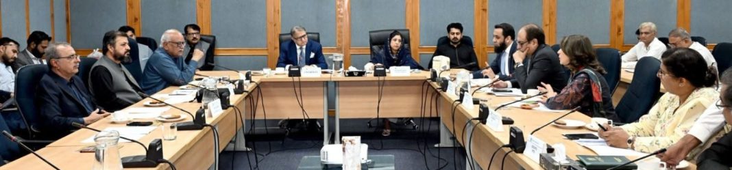 Govt to act against media organisations for workers’ welfare