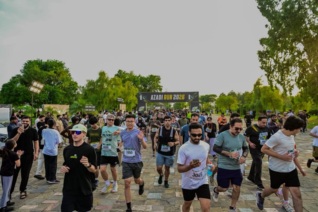 Azadi Run draws hundreds to F-9 park