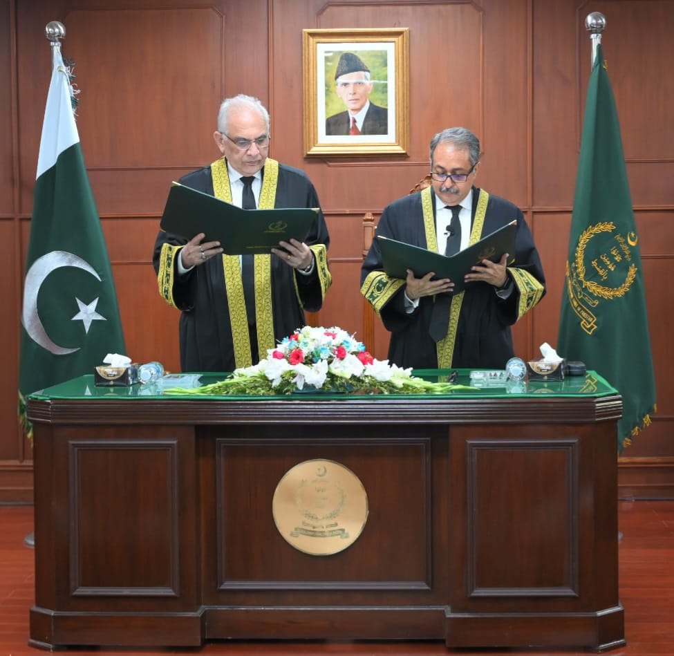 Justice Rizvi takes oath as Acting Chief Justice FCCP