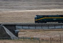 Smart tech keeps 53 uncrewed stations safe on Qinghai-Xizang Railway