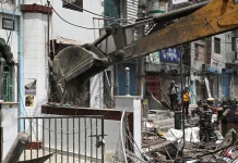 Pakistan condemns mosque demolition in India