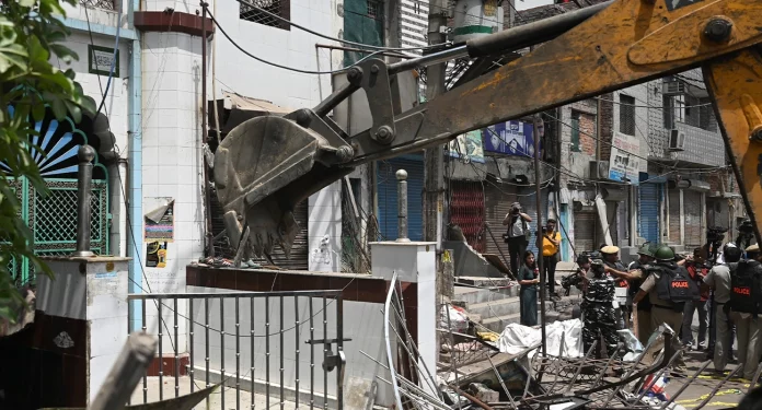 Pakistan Sunday strongly condemned the demolition of the century-old mosque in Saharanpur, India.