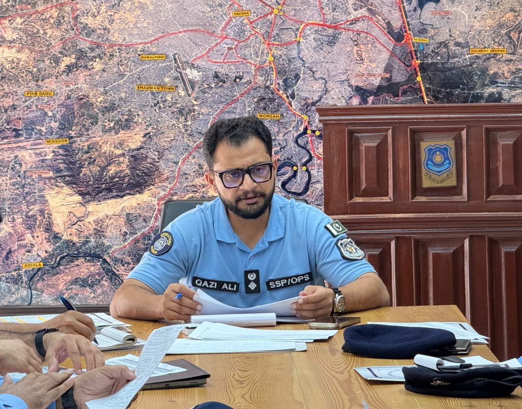 SSP Ops chairs meeting with cops of various zones