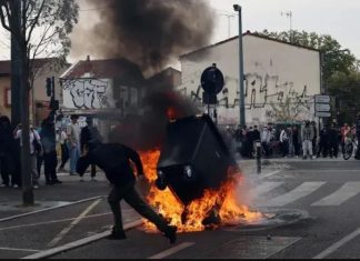 Students, police clash amid French school protests