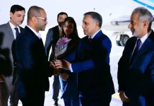 Oman FM Albusaidi begins Pakistan visit for JMC, talks with DPM Dar